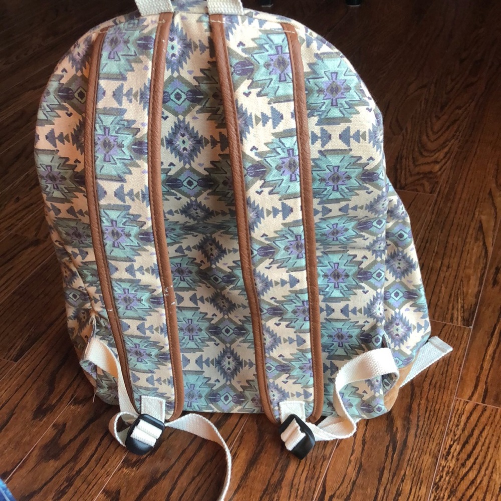 Backpack - Picture 2 of 3
